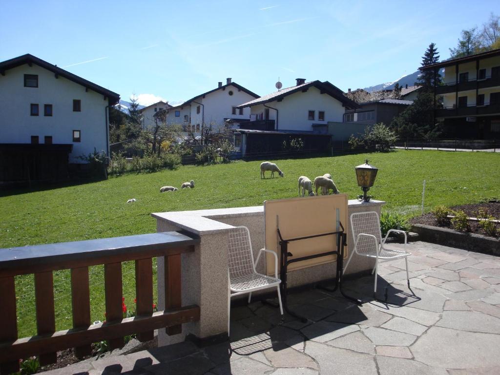 Gastehaus Treichl Hotell Fügen Exteriör bild