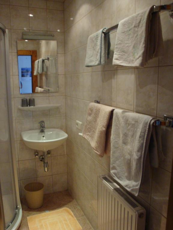 Gastehaus Treichl Hotell Fügen Rum bild