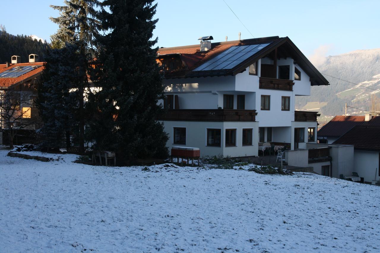 Gastehaus Treichl Hotell Fügen Exteriör bild